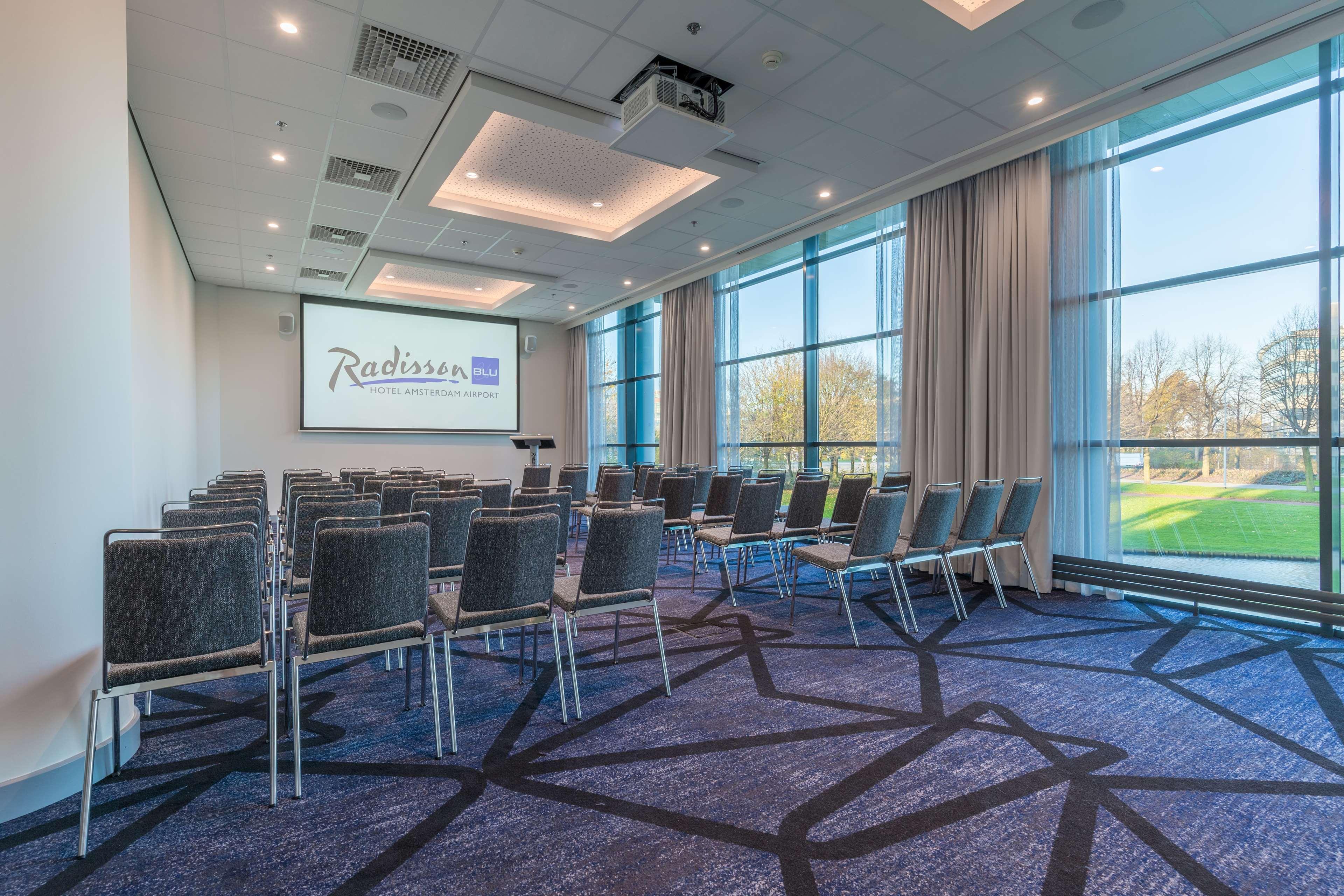 Radisson Blu Hotel Amsterdam Airport, Schiphol Схипхол Екстериор снимка