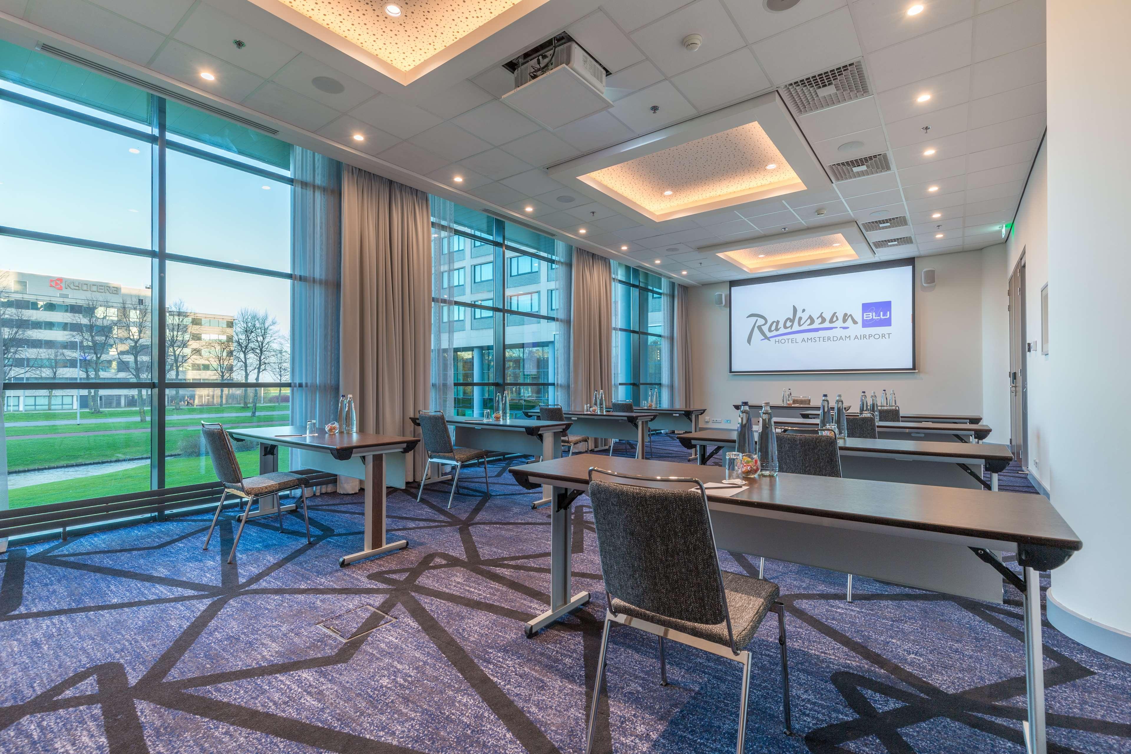 Radisson Blu Hotel Amsterdam Airport, Schiphol Схипхол Екстериор снимка