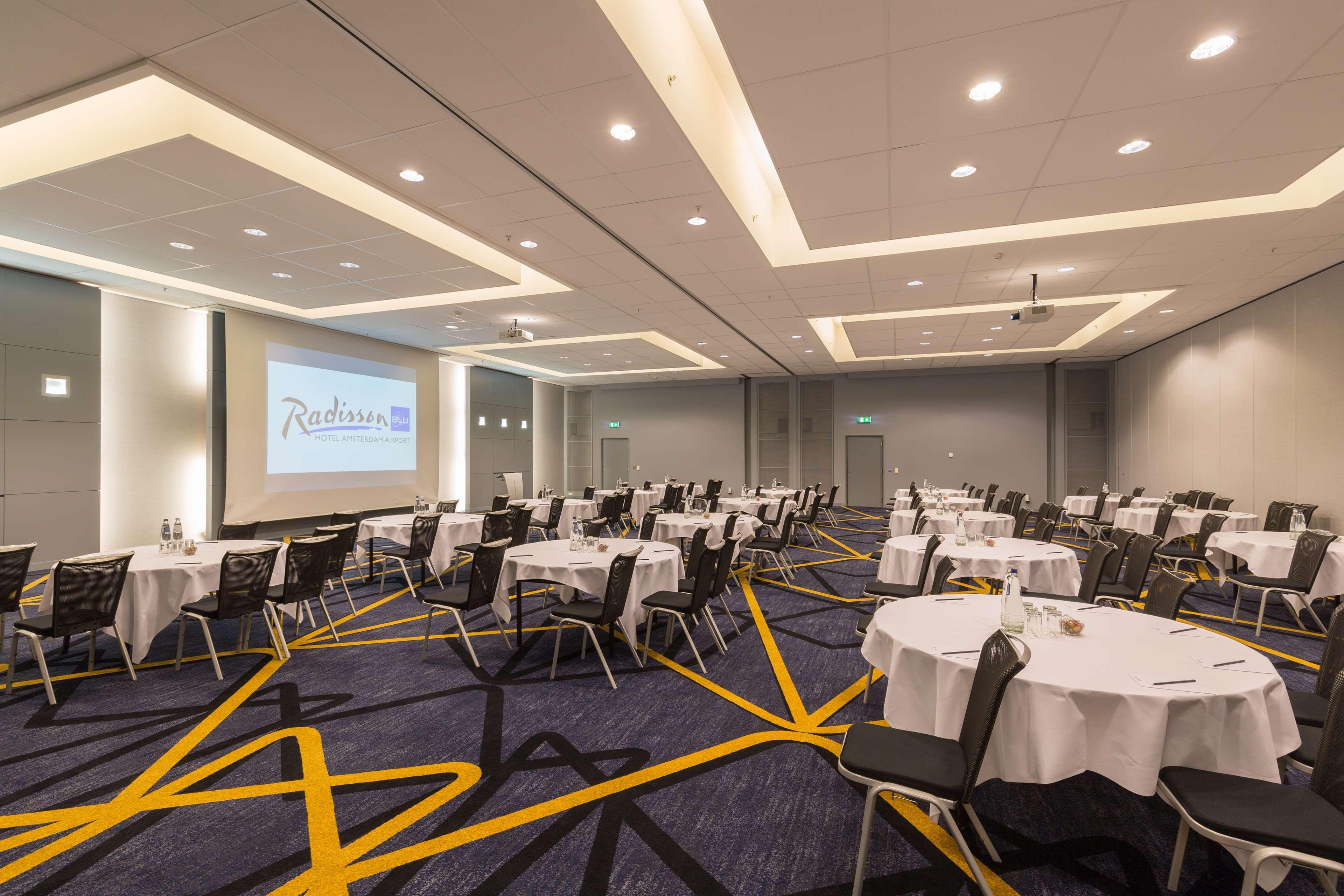 Radisson Blu Hotel Amsterdam Airport, Schiphol Схипхол Екстериор снимка