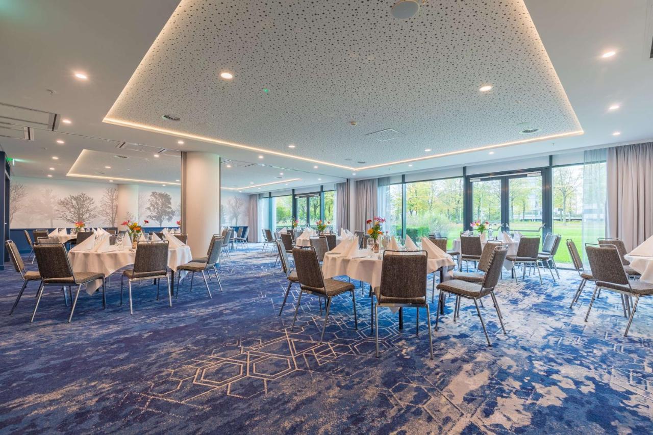 Radisson Blu Hotel Amsterdam Airport, Schiphol Схипхол Екстериор снимка